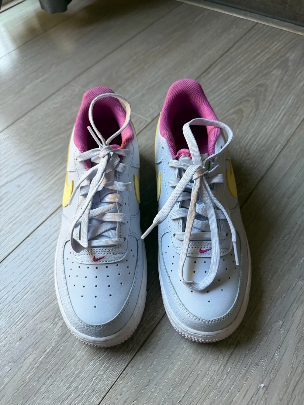 Nike Air Force 1 GS Grey Citron Fuchsia sneakers, Size 7Y youth